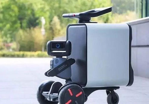 物流領域新戰(zhàn)場:配送機器人投入使用